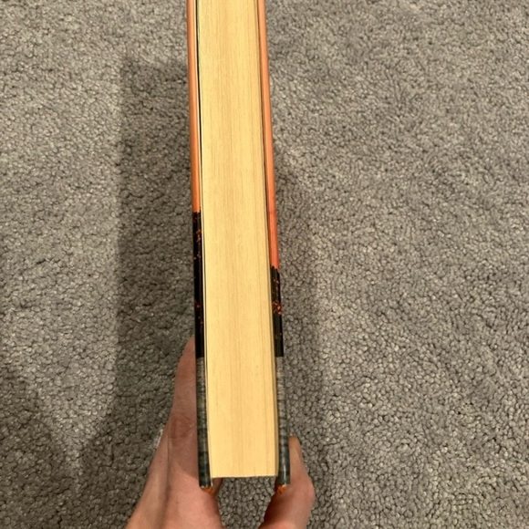 Where The Crawdads Sing Hardback Book - Picture 5 of 12